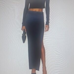 NWOT Cotton Citizen Women’s Verona Maxi Skirt.  Navy Medium